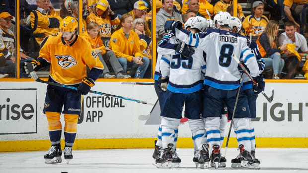 winnipeg-jets-beat-predators.jpg